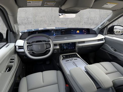 New 2026 Lincoln Navigator Premiere AWD/4WD image 9