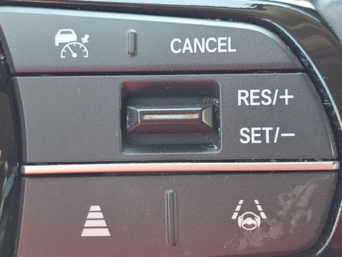 Used 2024 Honda Pilot EX-L image 11