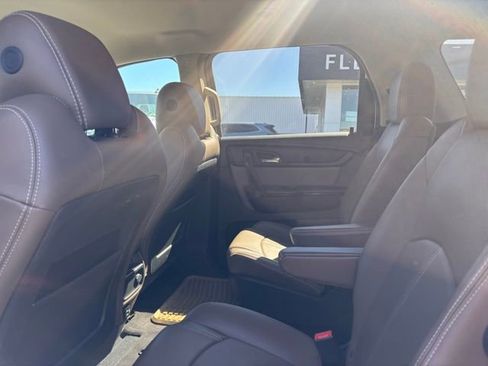 Used 2017 GMC Acadia Limited SLT AWD/4WD image 10