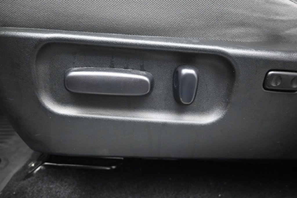 Used 2022 Toyota Tacoma SR5 w/ Technology Package RWD image 11