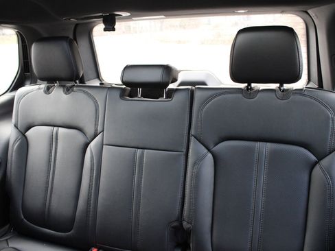 New 2026 Jeep Grand Wagoneer Limited w/ Premium Group II AWD/4WD image 16