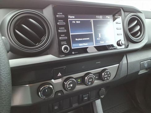 Used 2020 Toyota Tacoma SR image 23