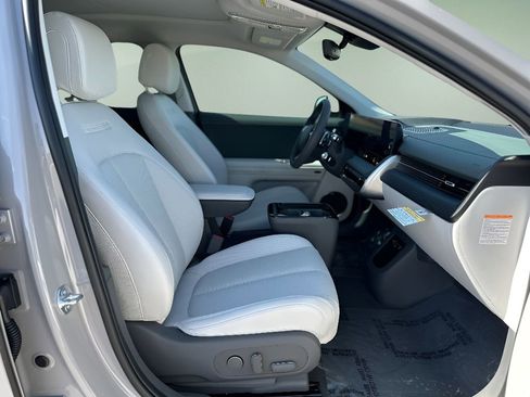 New 2025 Hyundai Ioniq 5 Limited image 22