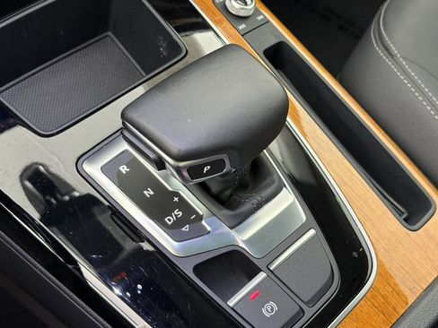 Used 2023 Audi Q5 2.0T Premium w/ Convenience Package AWD/4WD image 20