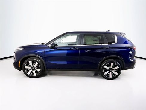 New 2026 Mitsubishi Outlander SE FWD image 23