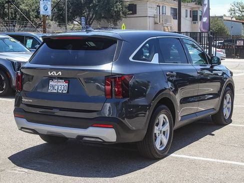 Certified 2024 Kia Sorento LX FWD image 10