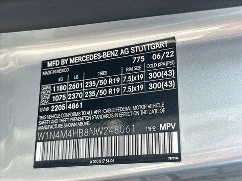Used 2022 Mercedes-Benz GLB 250 4MATIC image 24
