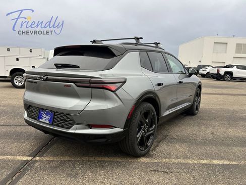 New 2026 Chevrolet Equinox EV RS AWD/4WD image 3