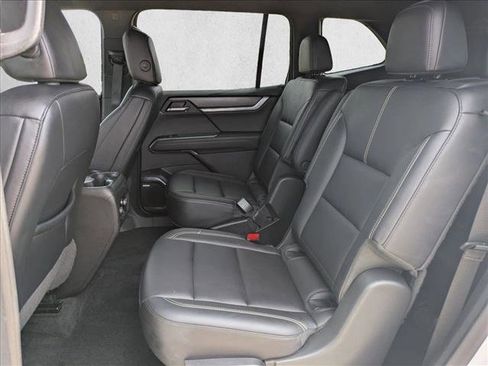 Used 2024 GMC Acadia Elevation image 18