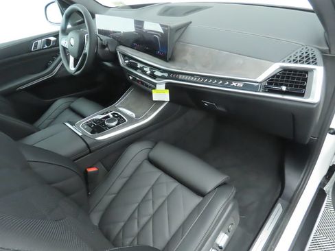 Used 2026 BMW X5 xDrive40i w/ Premium Package AWD/4WD image 19