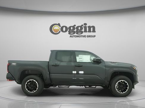 New 2026 Toyota Tacoma TRD Off-Road AWD/4WD image 28