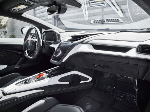 Used 2026 Lamborghini Revuelto AWD/4WD image 44