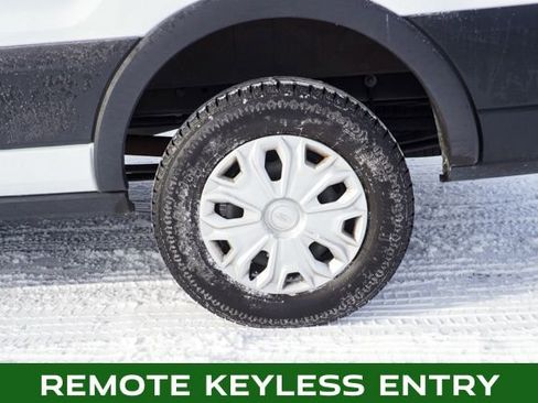 Used 2023 Ford Transit 350 XLT image 9