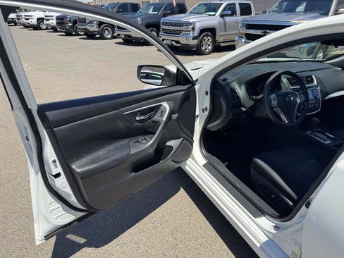 Used 2016 Nissan Altima 2.5 S w/ Power Driver Seat Package FWD image 21