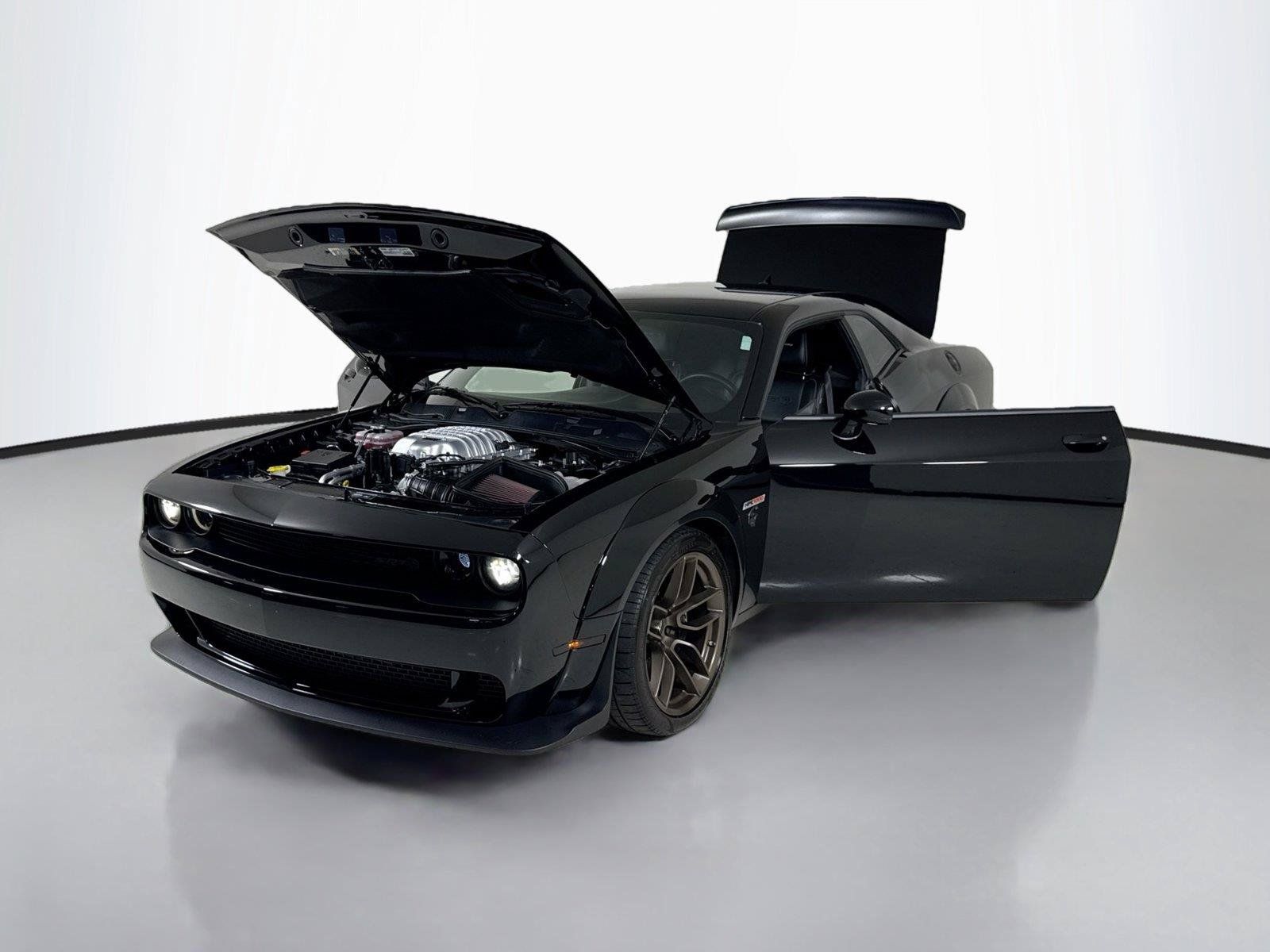 Used 2022 Dodge Challenger SRT Hellcat RWD image 36