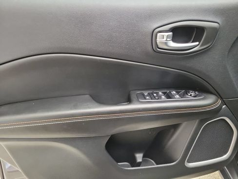 Used 2020 Jeep Compass Latitude AWD/4WD image 20