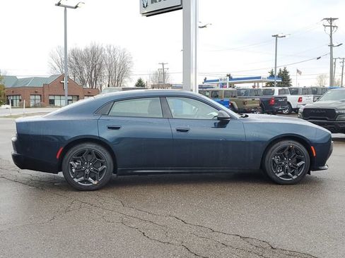 New 2026 Dodge Charger R/T AWD/4WD image 8