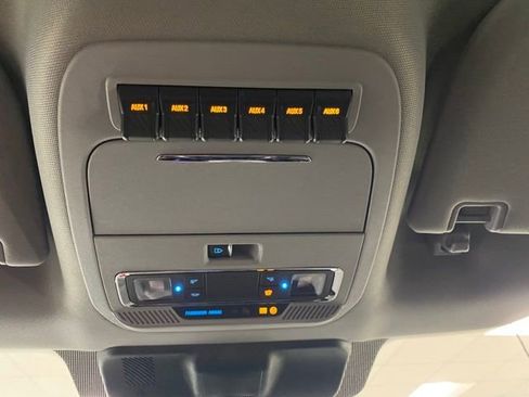 New 2025 Ford F250 Lariat w/ Lariat Ultimate Package image 25