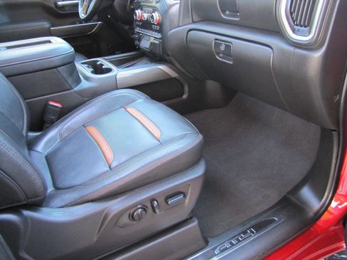 Used 2022 GMC Sierra 2500 AT4 w/ AT4 Premium Plus Package image 24