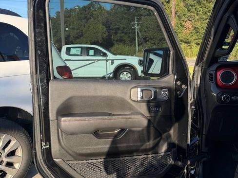 Used 2022 Jeep Wrangler Unlimited Rubicon image 7