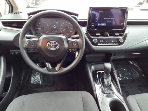 Certified 2025 Toyota Corolla LE FWD image 7