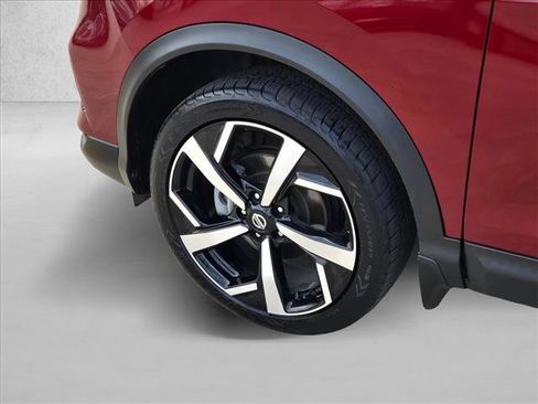 Used 2022 Nissan Rogue Sport SL image 24