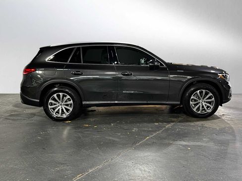 Certified 2025 Mercedes-Benz GLC 300 GLC 300 image 2