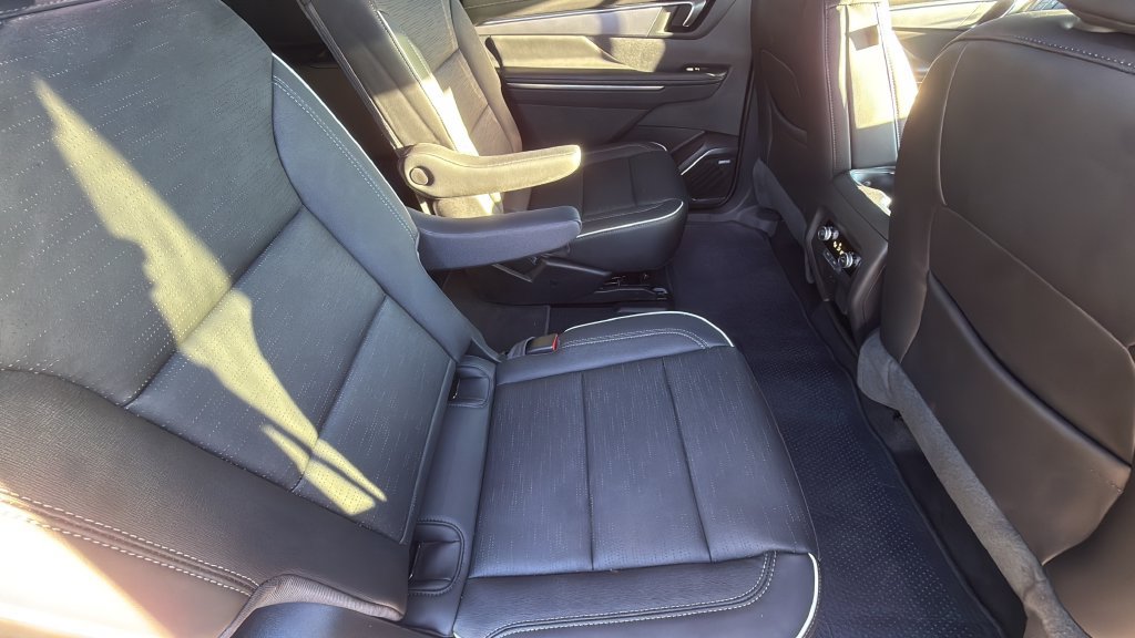 Used 2025 Buick Enclave Sport Touring w/ Power Package FWD image 14