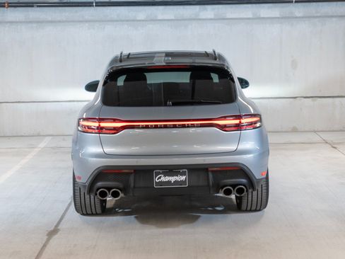 Certified 2026 Porsche Macan AWD/4WD image 10