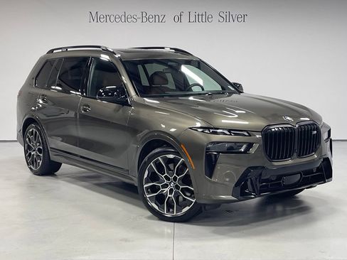 Used 2024 BMW X7 M60i w/ Climate Comfort Package AWD/4WD image 8