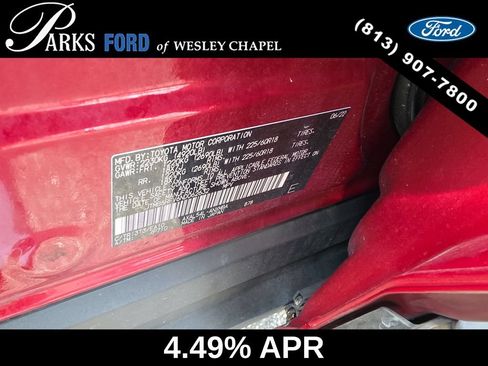 Used 2022 Toyota RAV4 XLE Premium AWD/4WD image 33