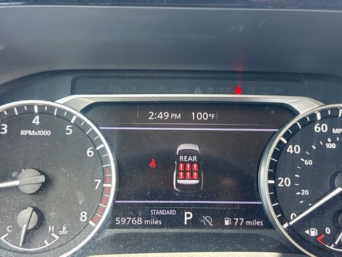 Used 2025 Nissan Pathfinder SV FWD image 43
