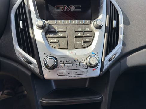 Used 2017 GMC Terrain SLE FWD image 18