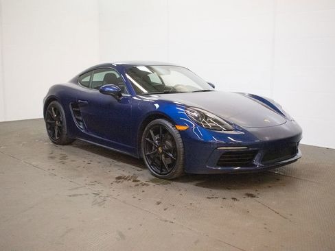 Certified 2025 Porsche 718 Cayman RWD image 8