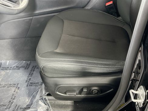 Used 2023 Jeep Grand Cherokee L Laredo image 18