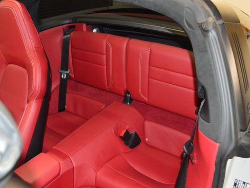 Certified 2025 Porsche 911 Targa 4 GTS AWD/4WD image 34