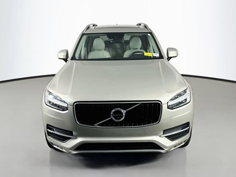 Used 2018 Volvo XC90 T6 Momentum w/ Convenience Package AWD/4WD image 2