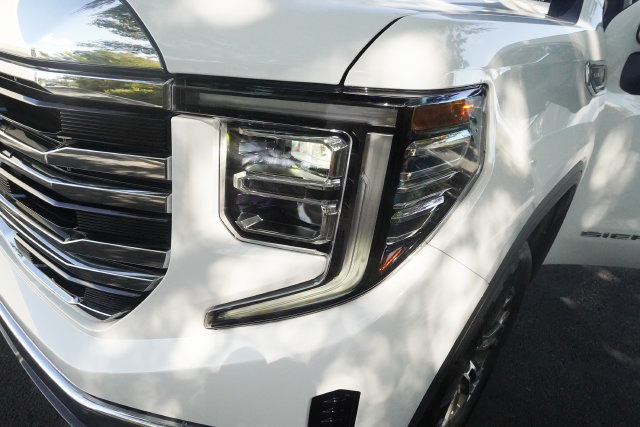 Used 2024 GMC Sierra 1500 SLT RWD image 33