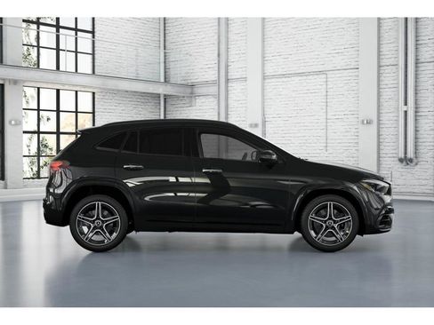 New 2026 Mercedes-Benz GLA 250 4MATIC image 2