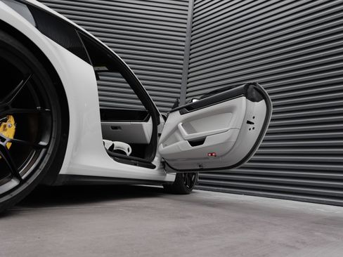 Certified 2023 Porsche 911 GT3 RWD image 32