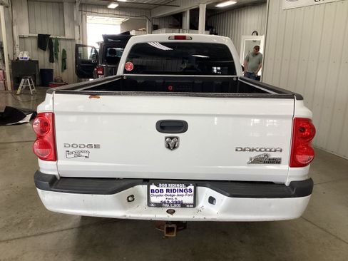 Used 2011 Dodge Dakota Big Horn RWD image 4