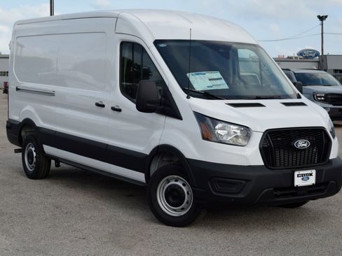 New 2026 Ford Transit 250 148 Medium Roof w/ Load Area Protection Package RWD image 3