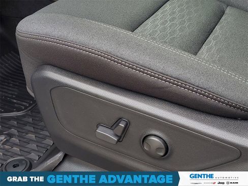 New 2026 RAM 1500 4x4 Crew Cab image 10