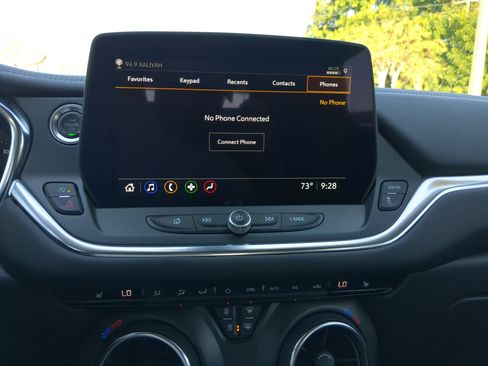 Used 2025 Chevrolet Blazer LT image 19