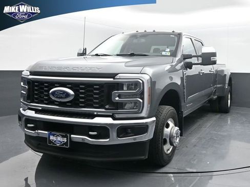 Used 2024 Ford F350 Lariat w/ Lariat Ultimate Package image 3