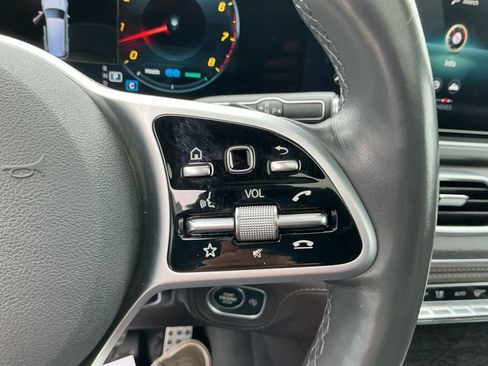 Used 2020 Mercedes-Benz GLS 580 4MATIC image 20