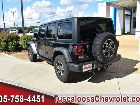 Used 2018 Jeep Wrangler Unlimited Sport S image 7