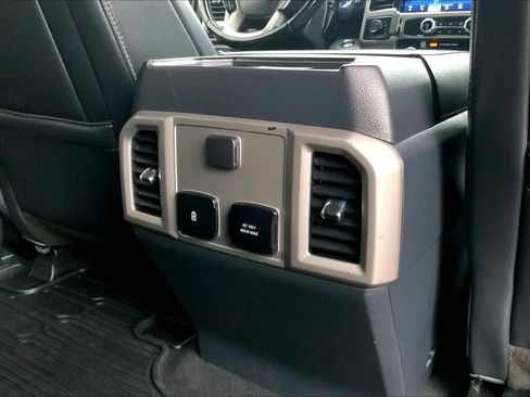 Used 2022 Ford F450 Lariat w/ Lariat Ultimate Package AWD/4WD image 34