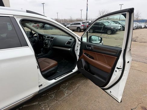Used 2019 Subaru Outback 2.5i Touring image 24