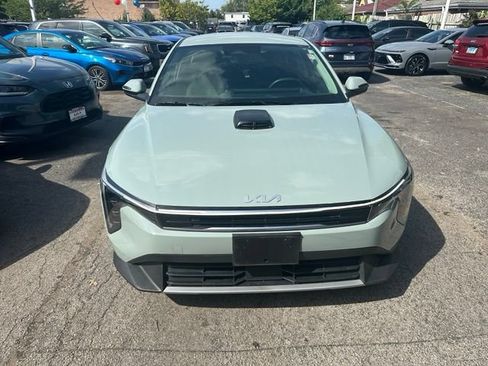 Used 2025 Kia K4 EX FWD image 2